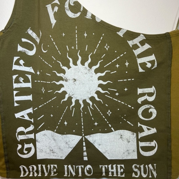 Cleo + Wolf Women's One Shoulder Tank Top Green Western Stretch Graphic Sz Large - Picture 6 of 12